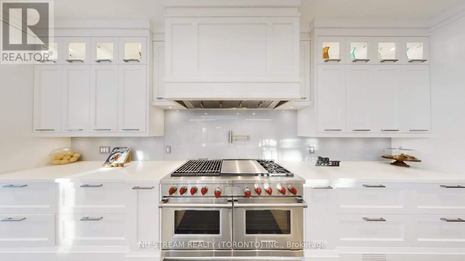 3425 LAKESHORE ROAD W - 18