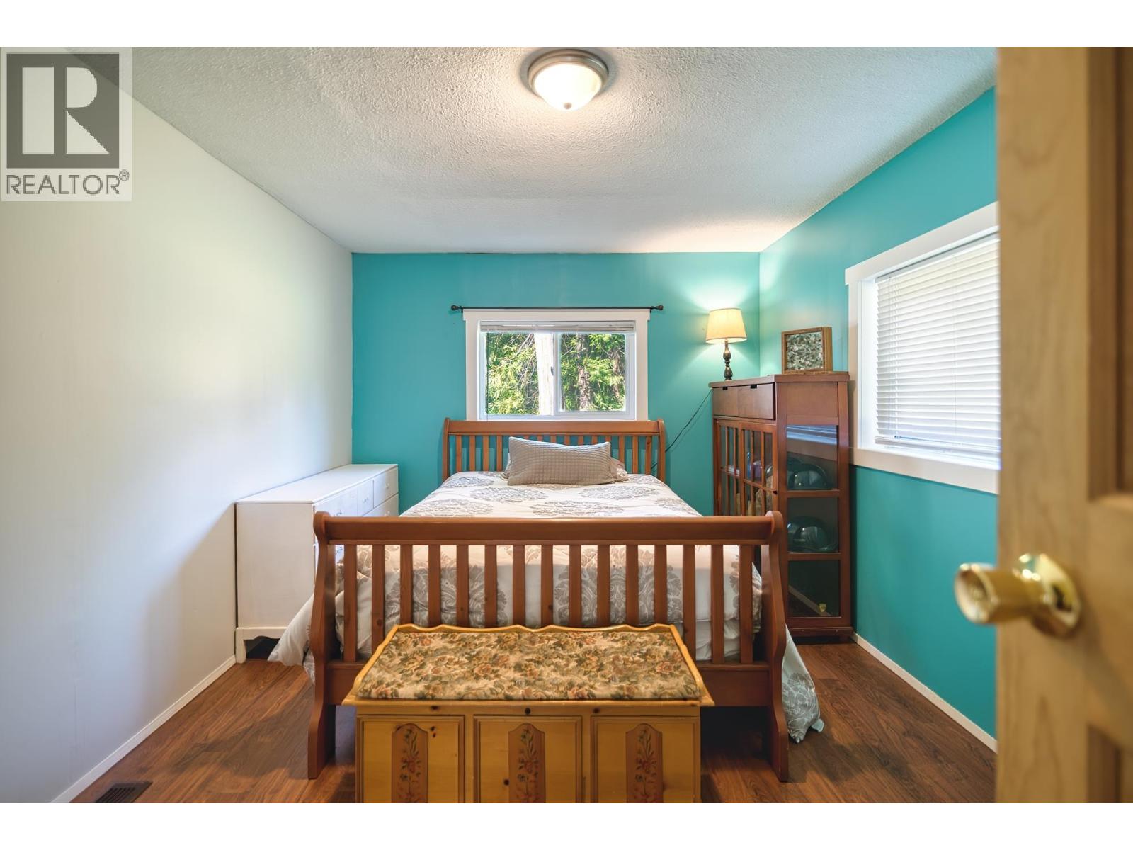 1106 A & B GLADWIN TRAIL ROAD, Roberts Creek