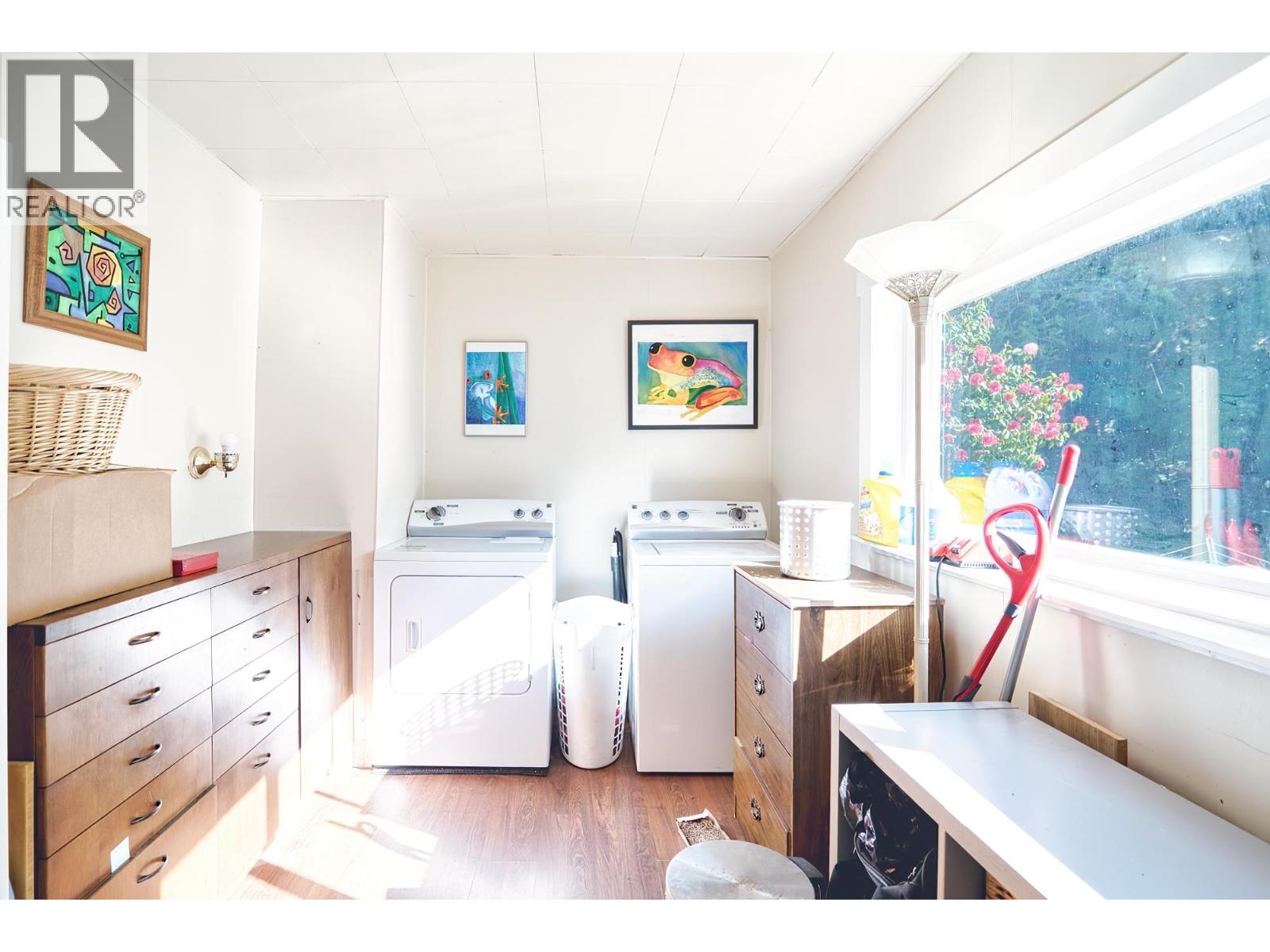 1106 A & B GLADWIN TRAIL ROAD, Roberts Creek