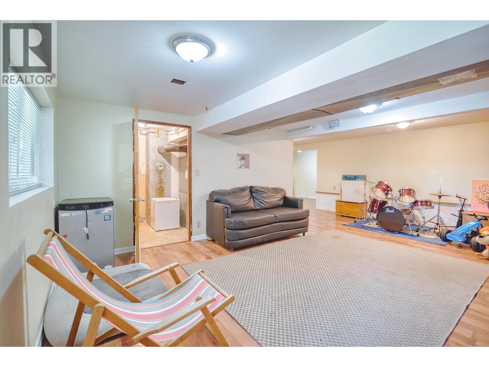 1106 A & B GLADWIN TRAIL ROAD, Roberts Creek