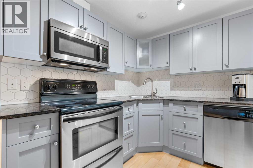 Single Family House for Sale in    Avenue NW Sunnyside Calgary 