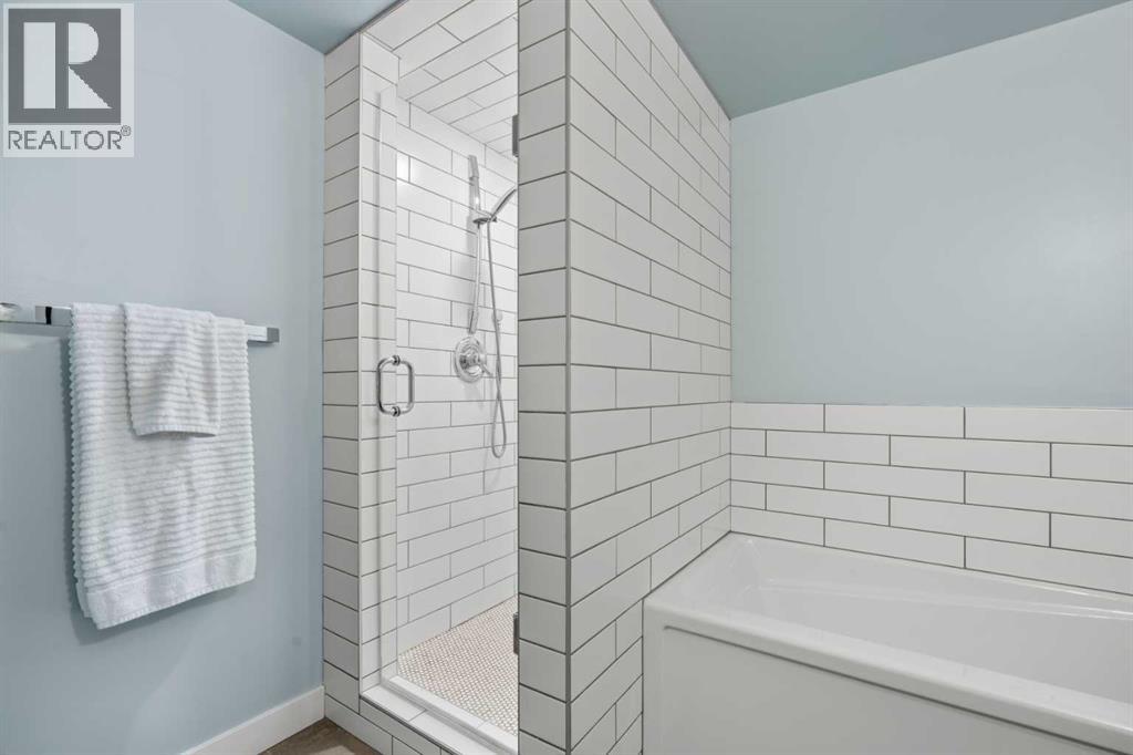 Single Family House for Sale in    Avenue NW Sunnyside Calgary 