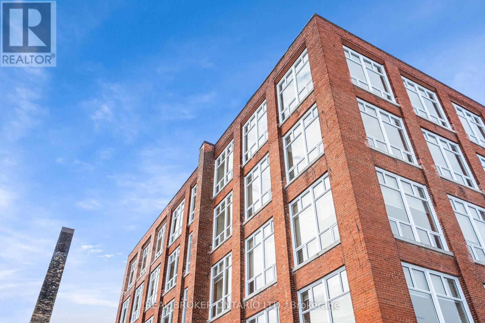 Studio for Rent in Ottawa – 009 – 150 MILL STREET, Ottawa – By Peter Sagos - Image 10