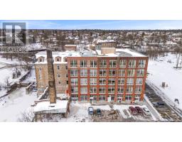 007 - 150 Mill Street, Carleton Place, ON K7C1T4 Photo 17