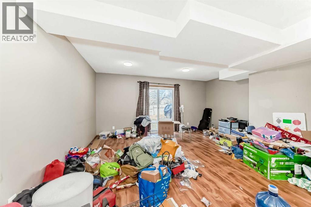 Single Family House 4 Level for Sale in  Hawkwood Boulevard NW Hawkwood Calgary 