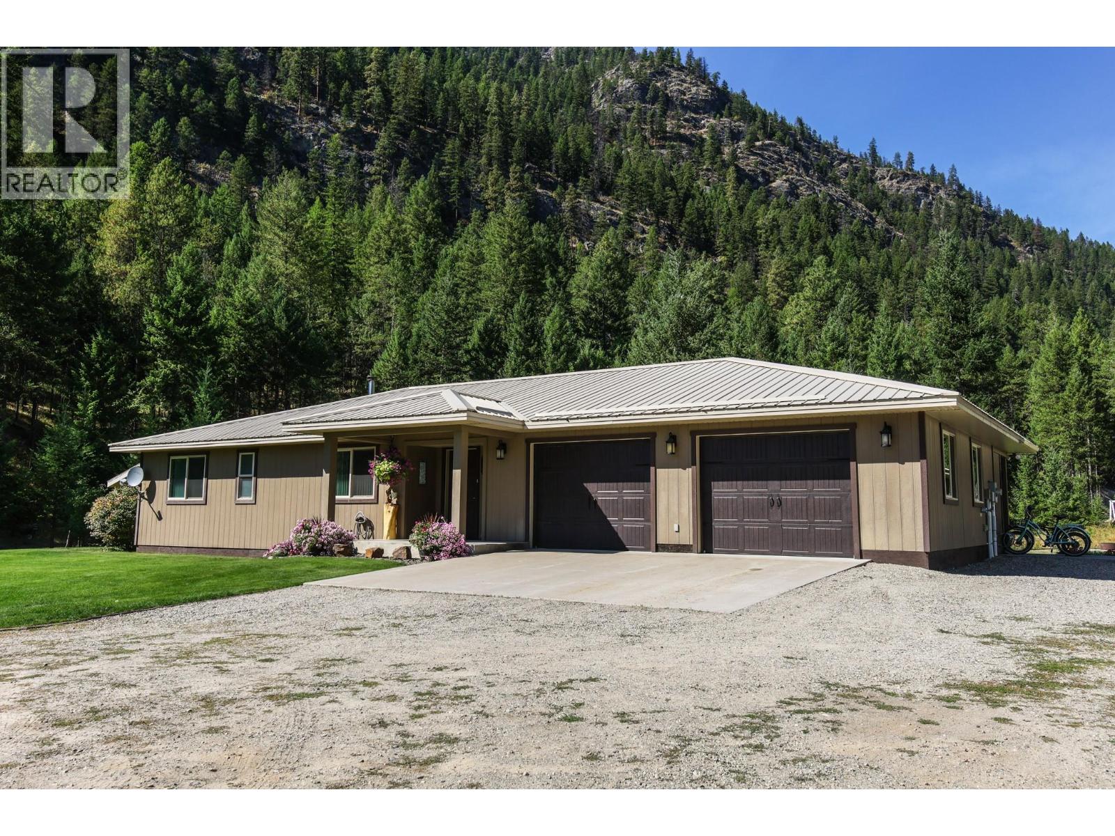 3437 Blythe-Rhone Road, Westbridge