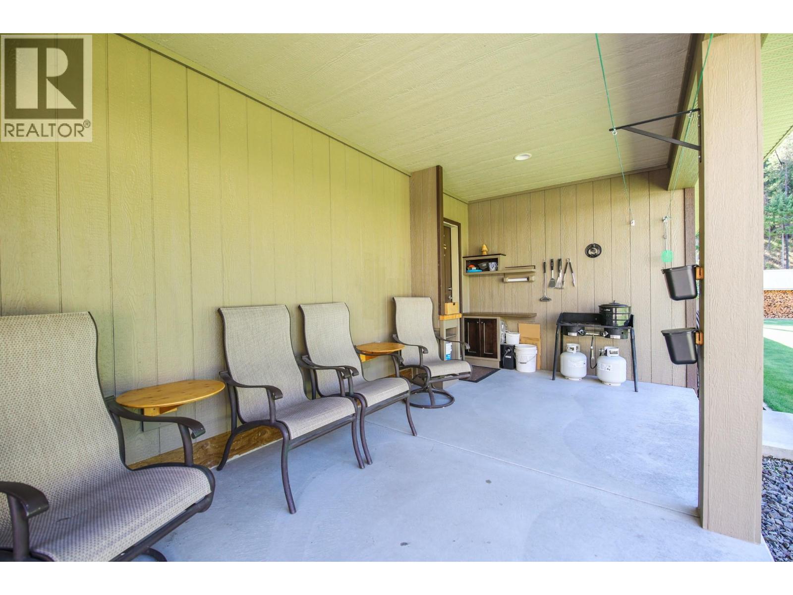 3437 Blythe-Rhone Road, Westbridge