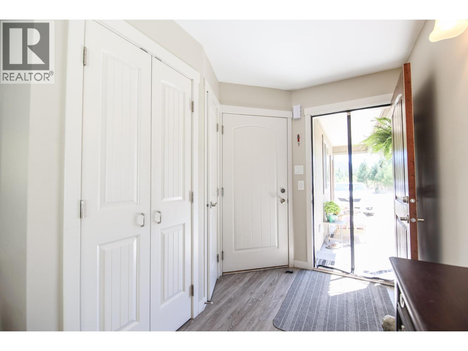 3437 Blythe-Rhone Road, Westbridge