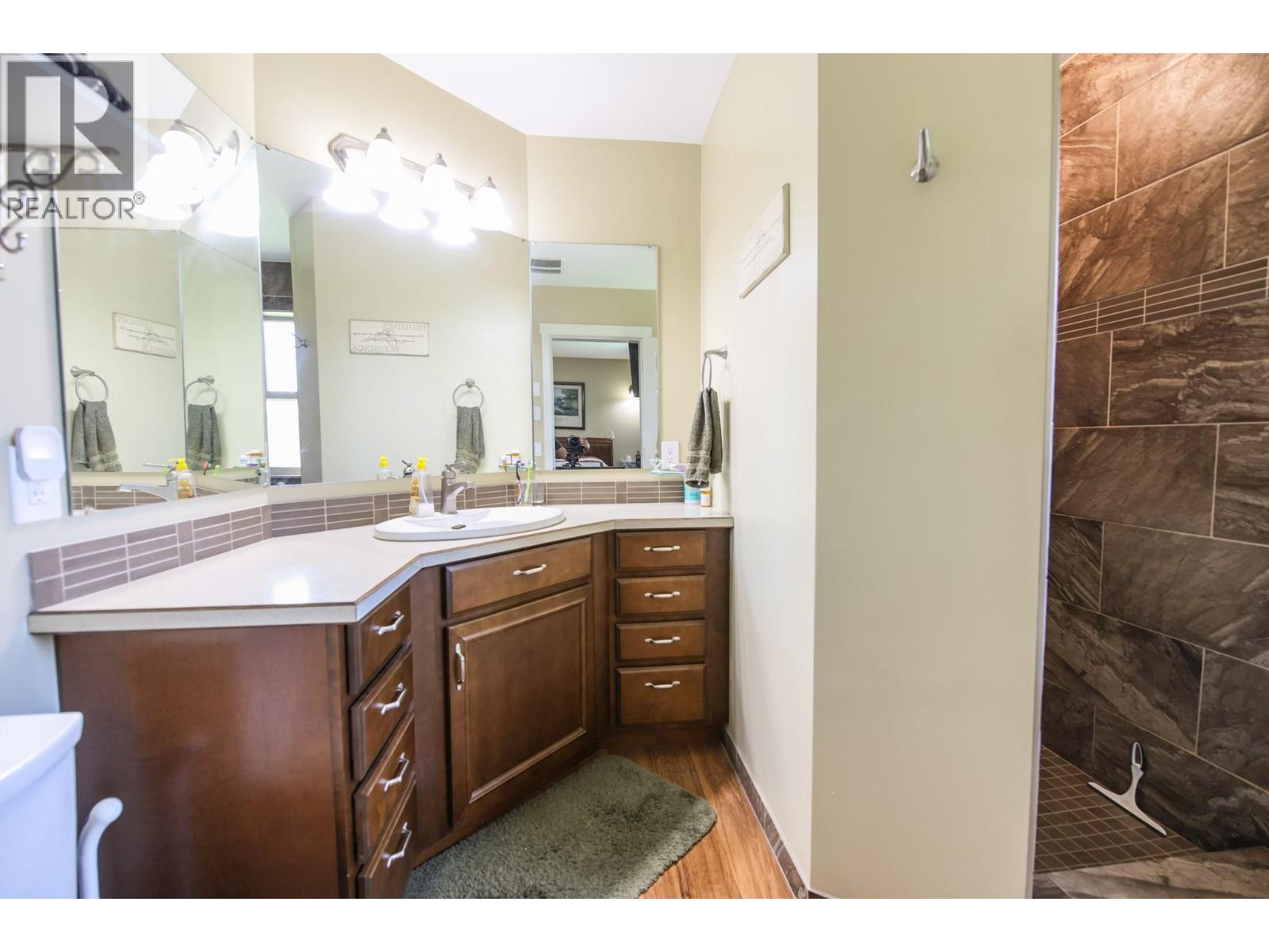 3437 Blythe-Rhone Road, Westbridge