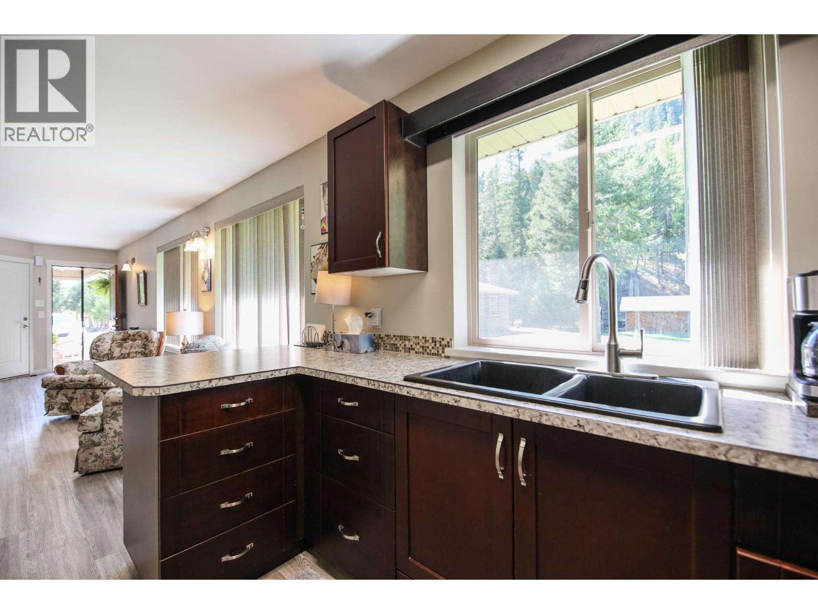 3437 Blythe-Rhone Road, Westbridge