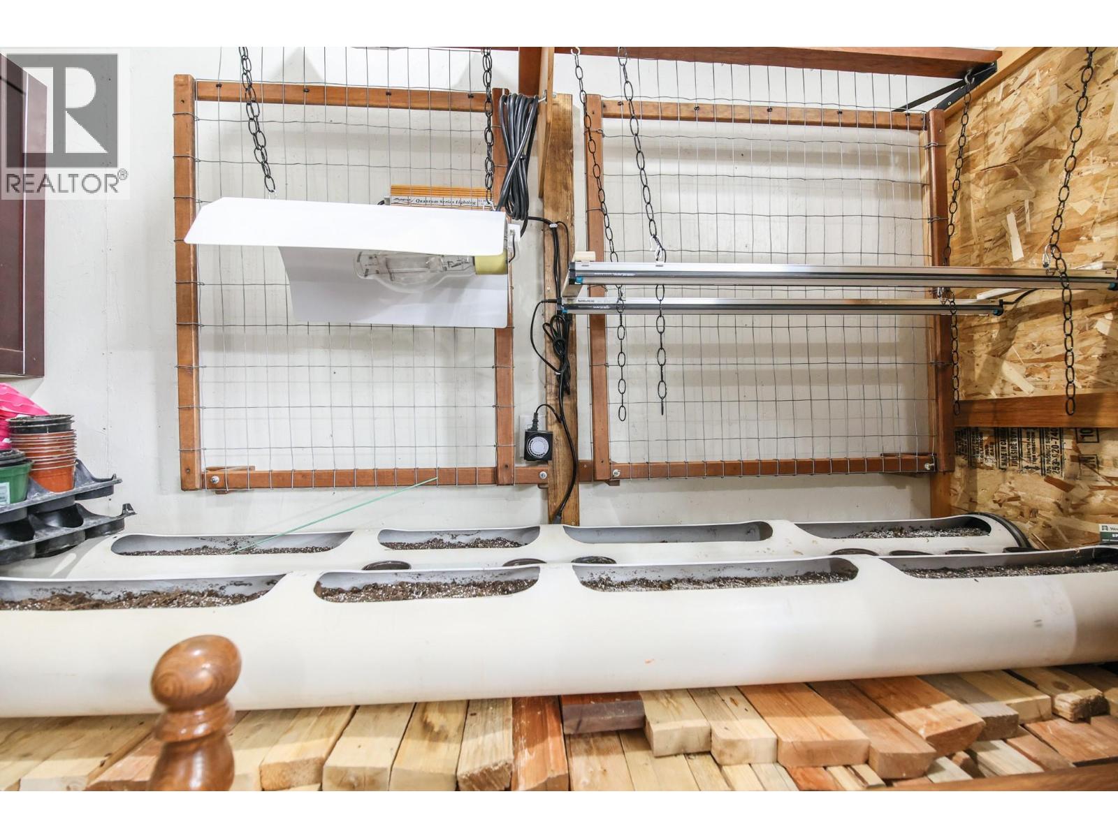 3437 Blythe-Rhone Road, Westbridge