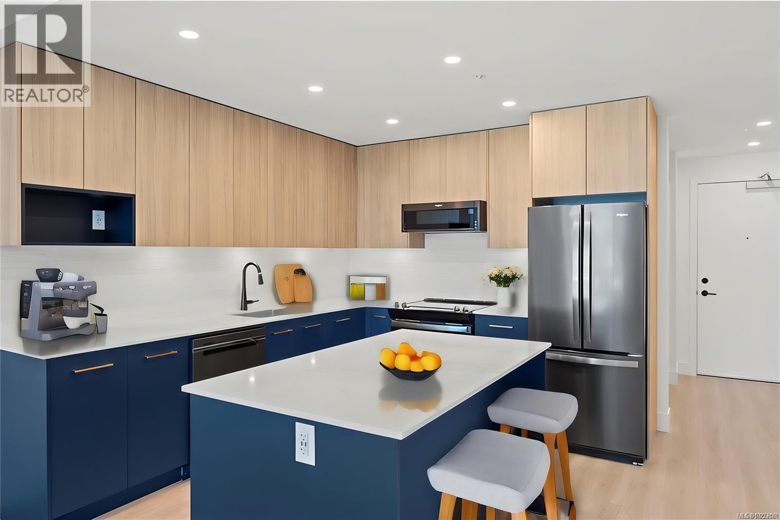 542 920 Reunion Avenue, Langford