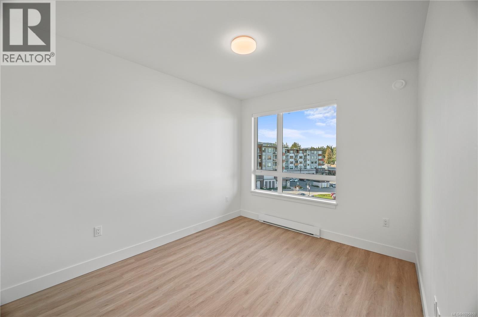 542 920 Reunion Avenue, Langford