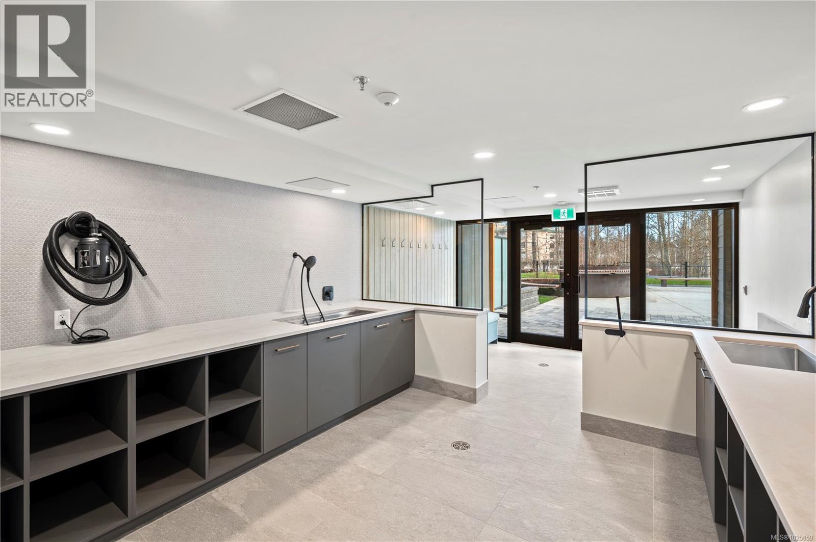 542 920 Reunion Avenue, Langford