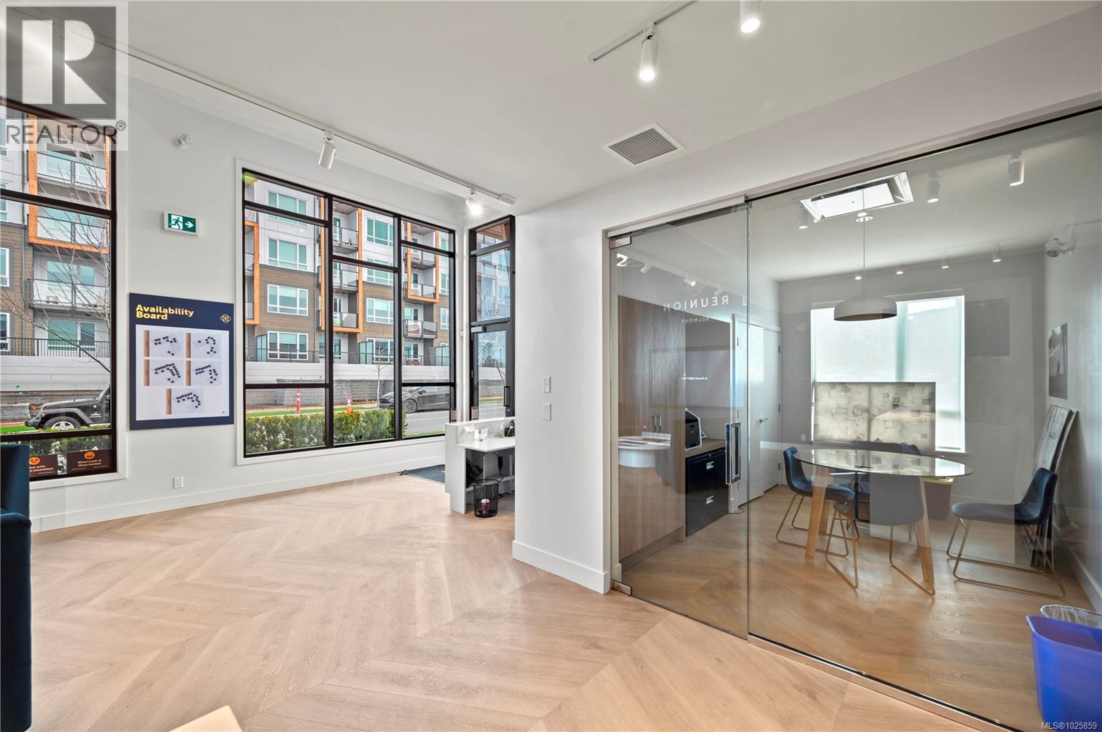 542 920 Reunion Avenue, Langford