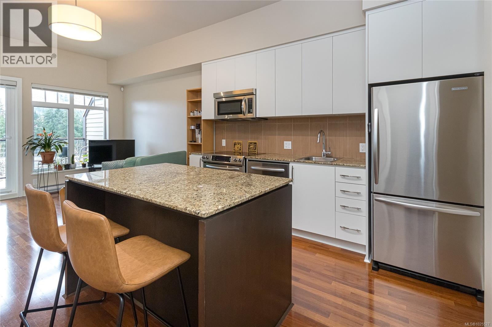 #407 1395 BEAR MOUNTAIN PKWY - 13