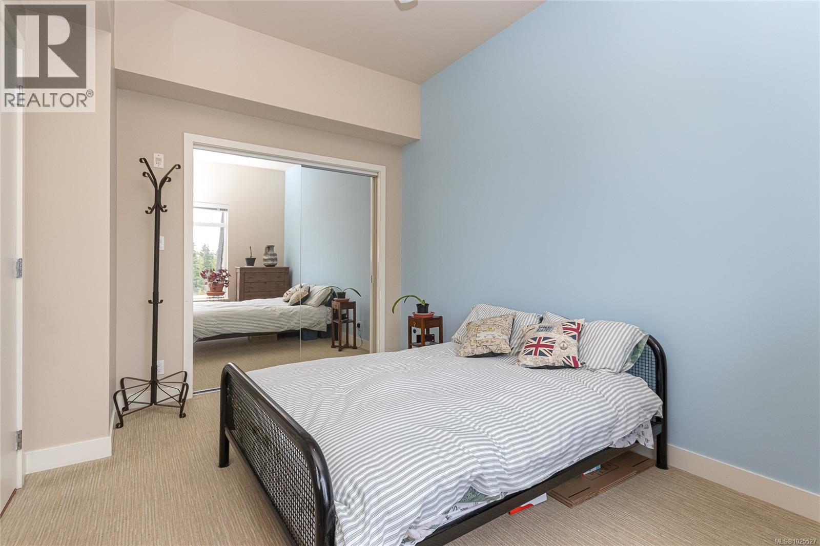 #407 1395 BEAR MOUNTAIN PKWY - 16