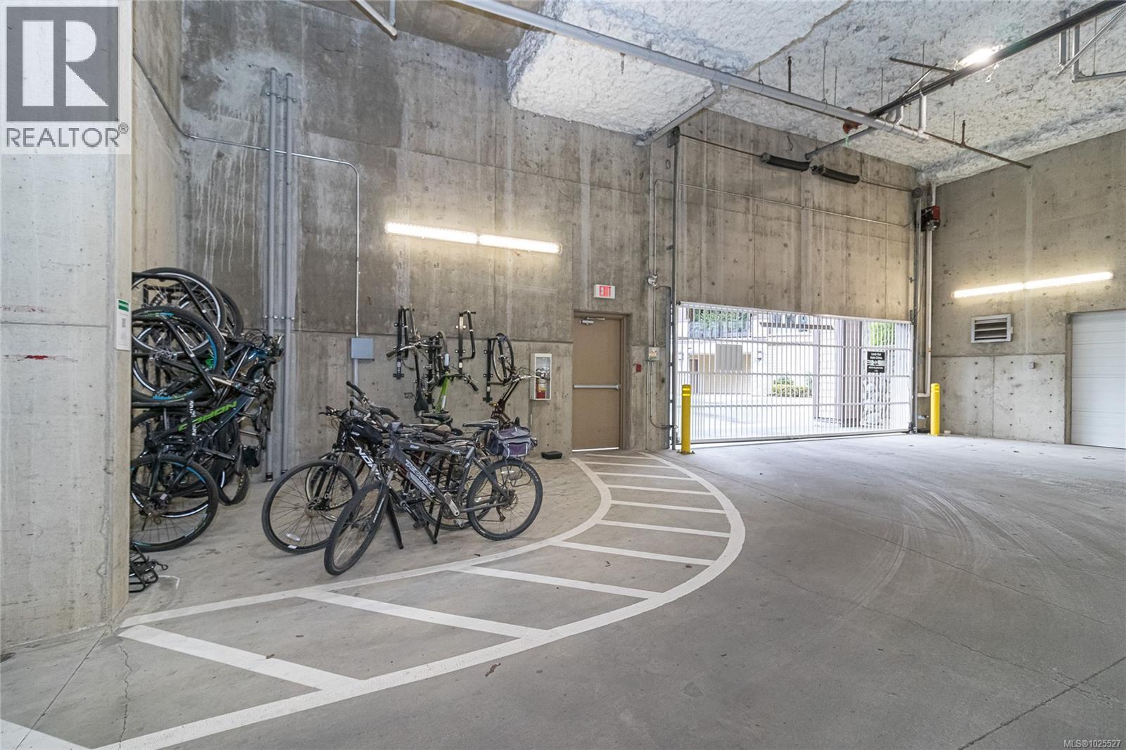 #407 1395 BEAR MOUNTAIN PKWY - 24