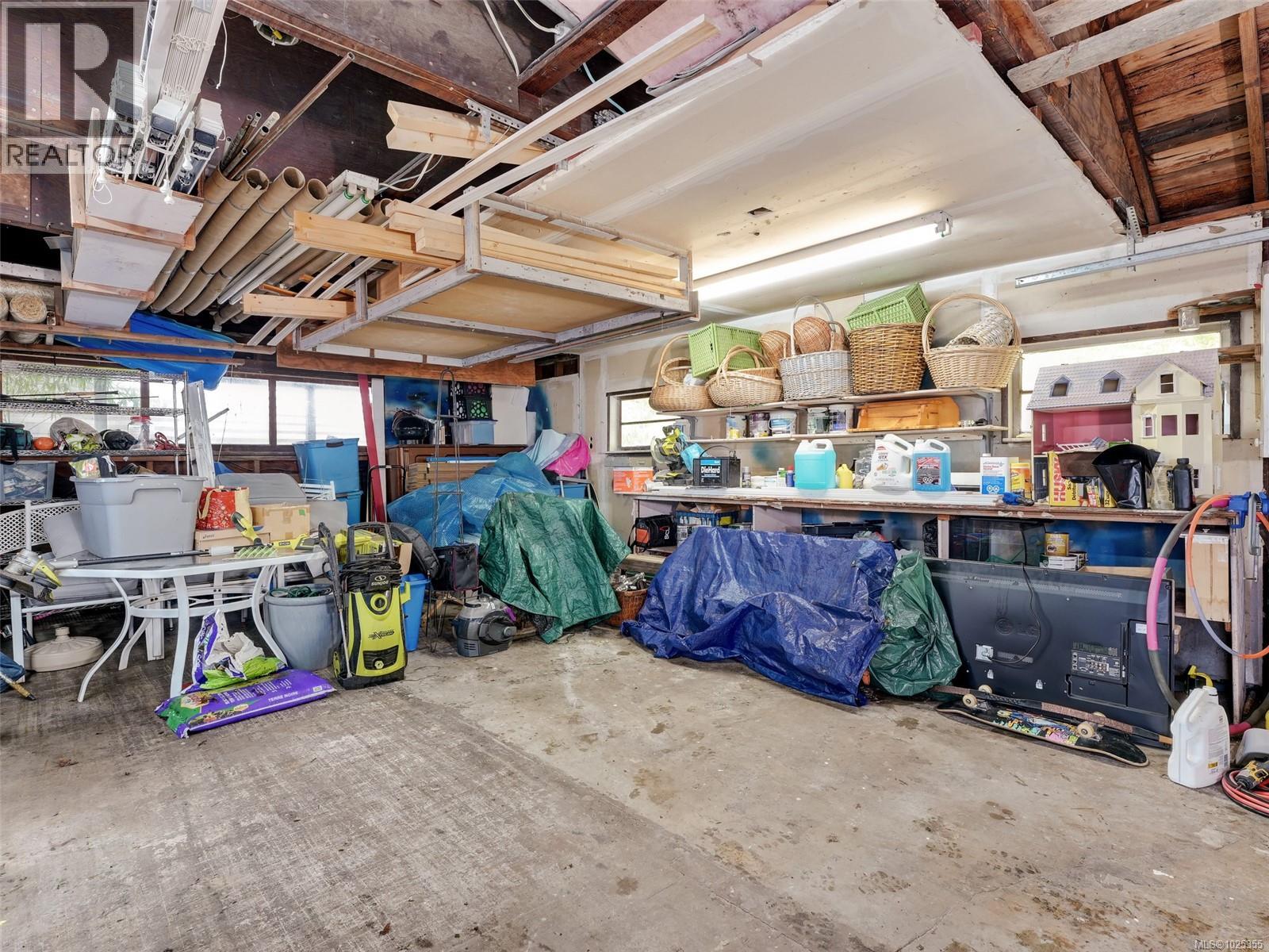  3900 Ascot Drive, Saanich