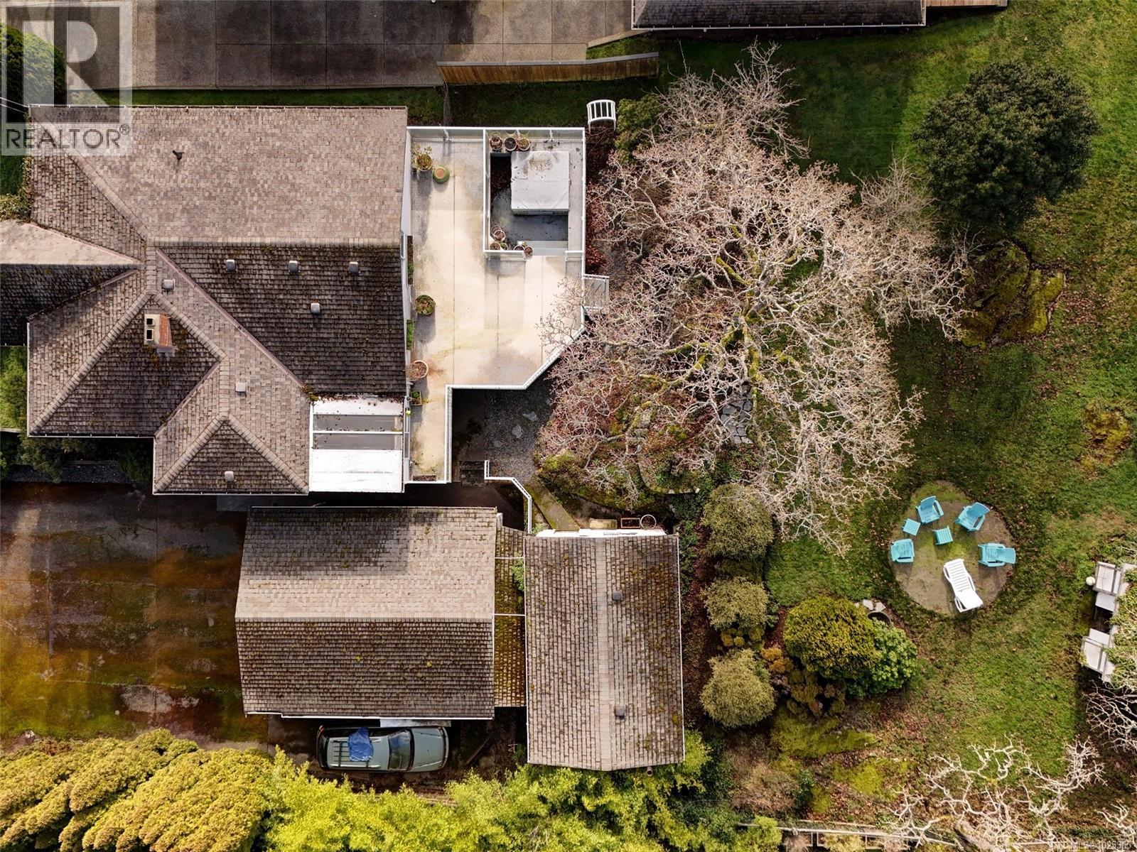  3900 Ascot Drive, Saanich