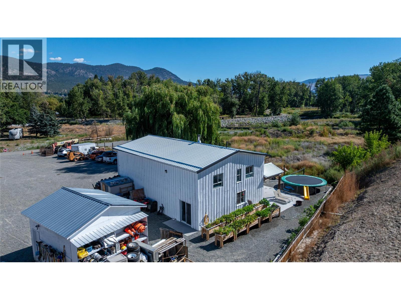  1550 WALNUT Avenue, Merritt