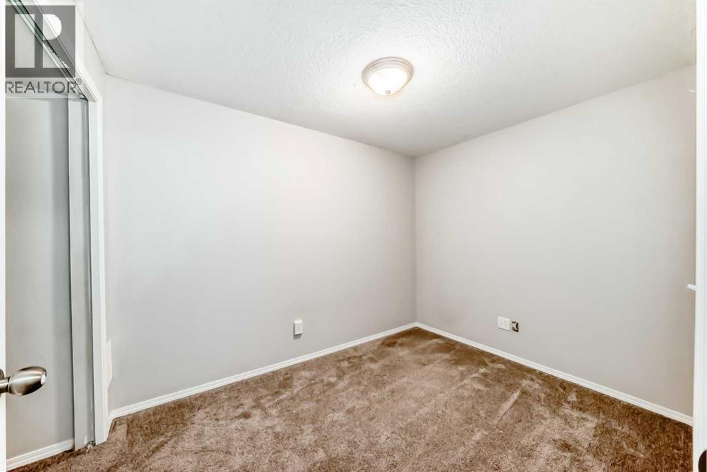 Single Family House for Sale in  Chaparral Drive SE Chaparral Calgary 