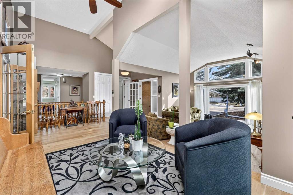 Single Family House Bungalow for Sale in  Oakmount Way SW Oakridge Calgary 