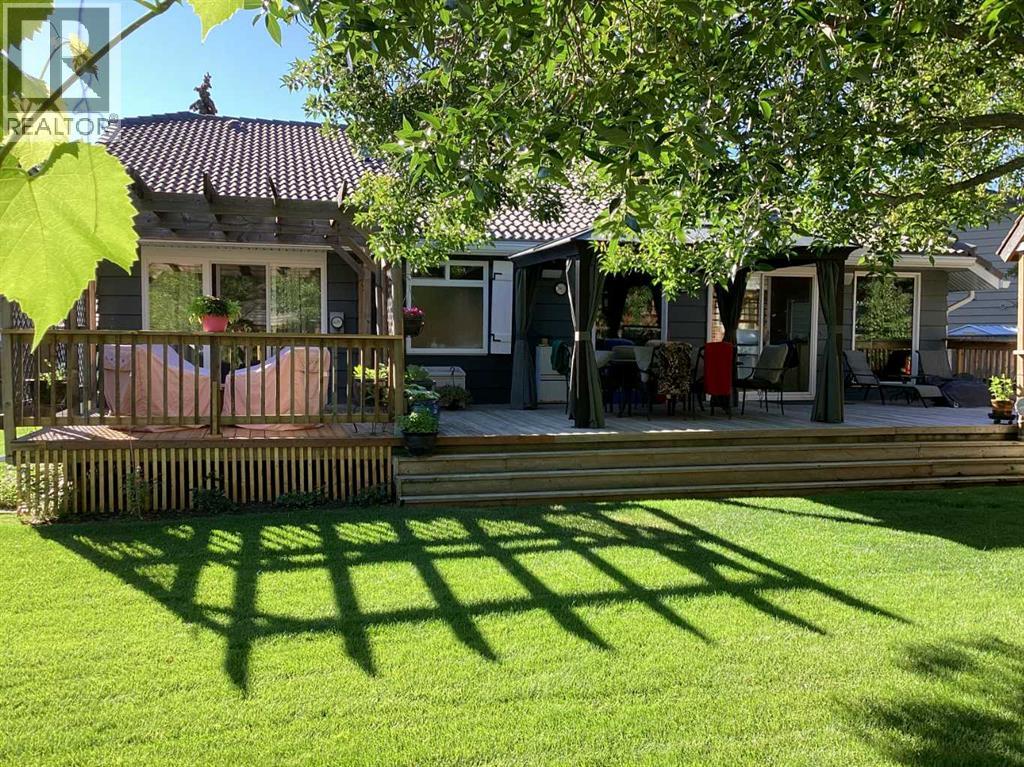 Single Family House Bungalow for Sale in  Oakmount Way SW Oakridge Calgary 