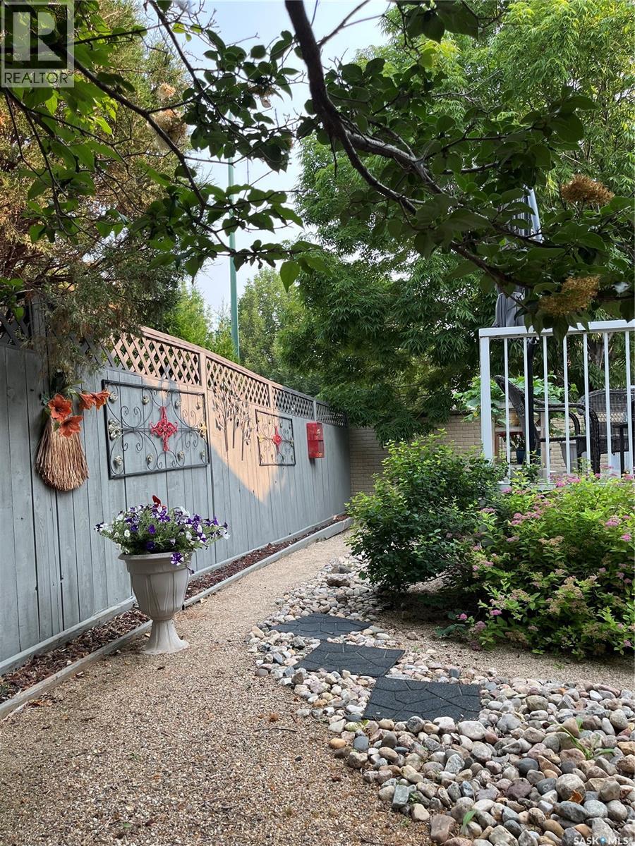 Single Family House Bungalow for Sale in  ST ANDREWS ROAD Regina 