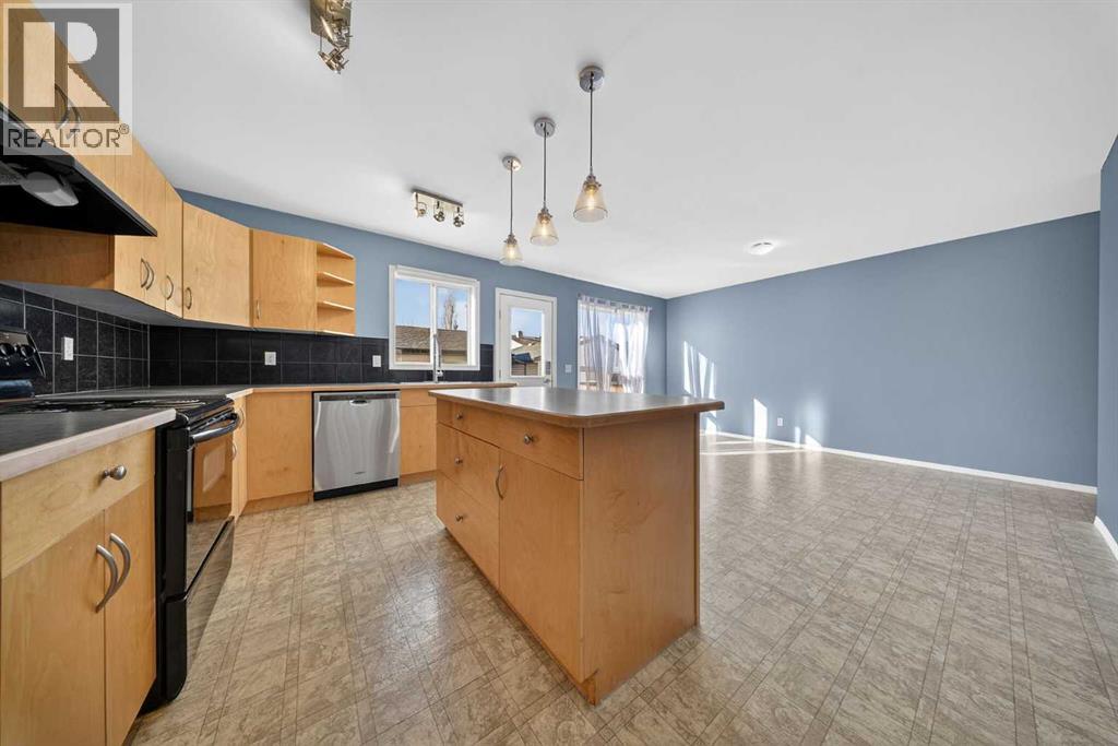 Single Family House for Sale in  Tarington Way NE Taradale Calgary 