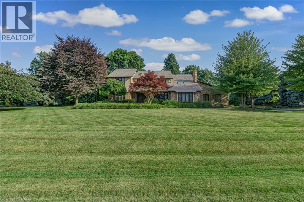 8 LOCHSIDE Drive - Photo 4 of 48, Stoney Creek, Ontario