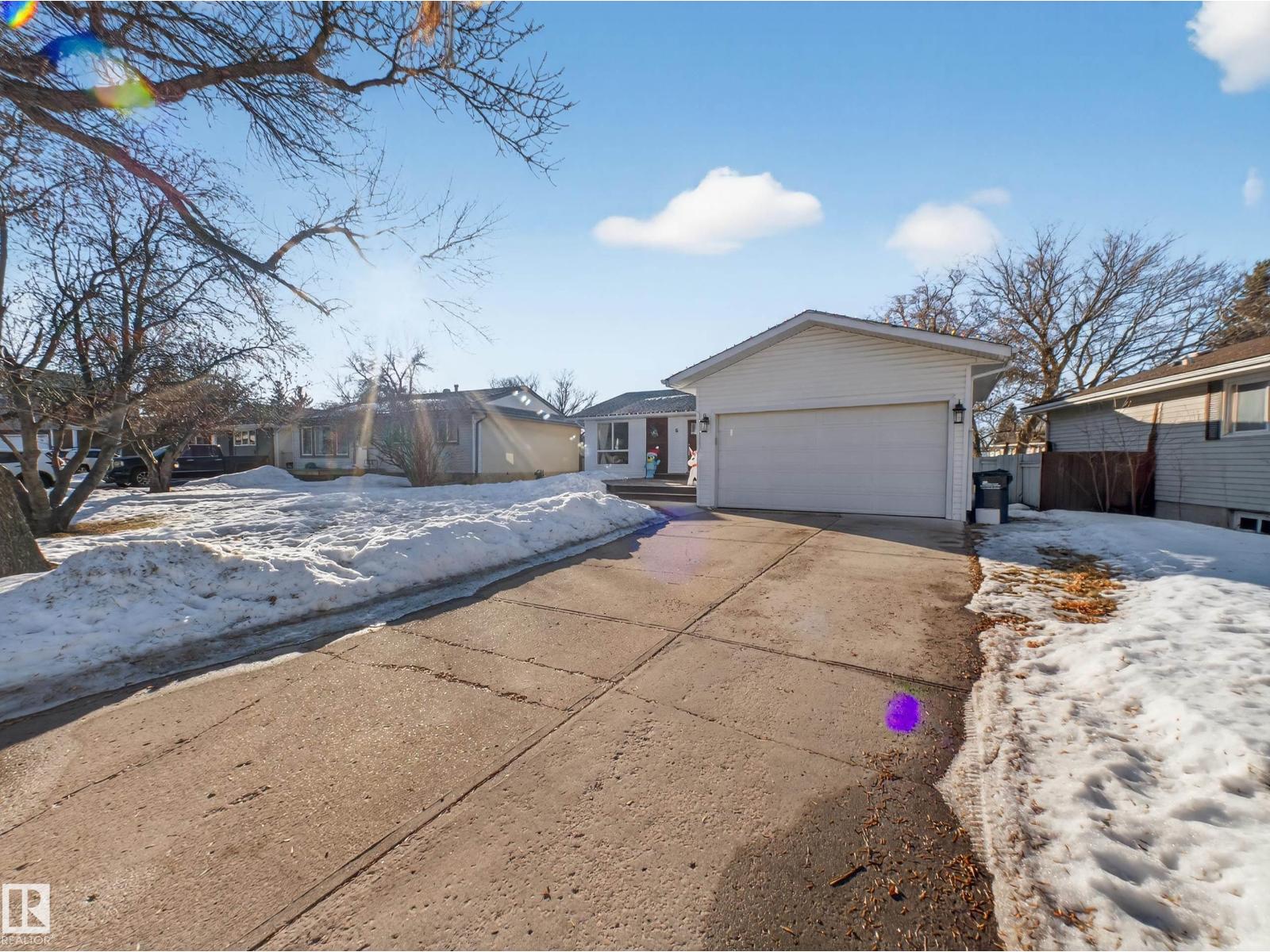 6 HIGHWOOD PL, Sherwood Park