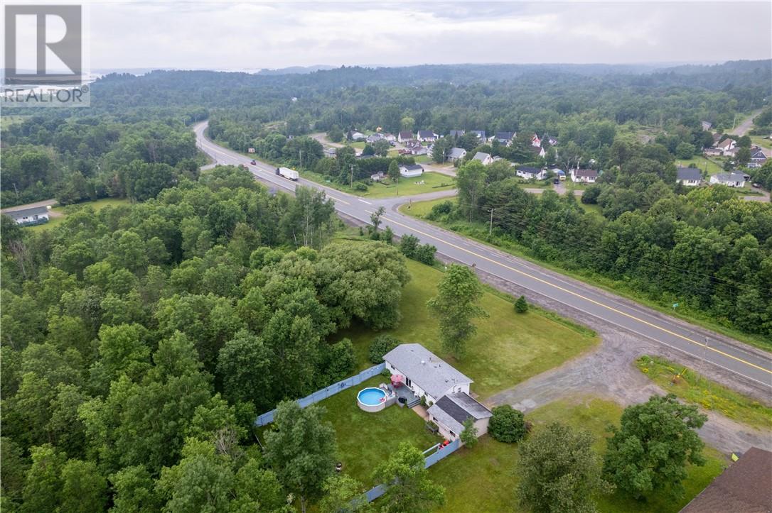 62 Highway 17 E - 31