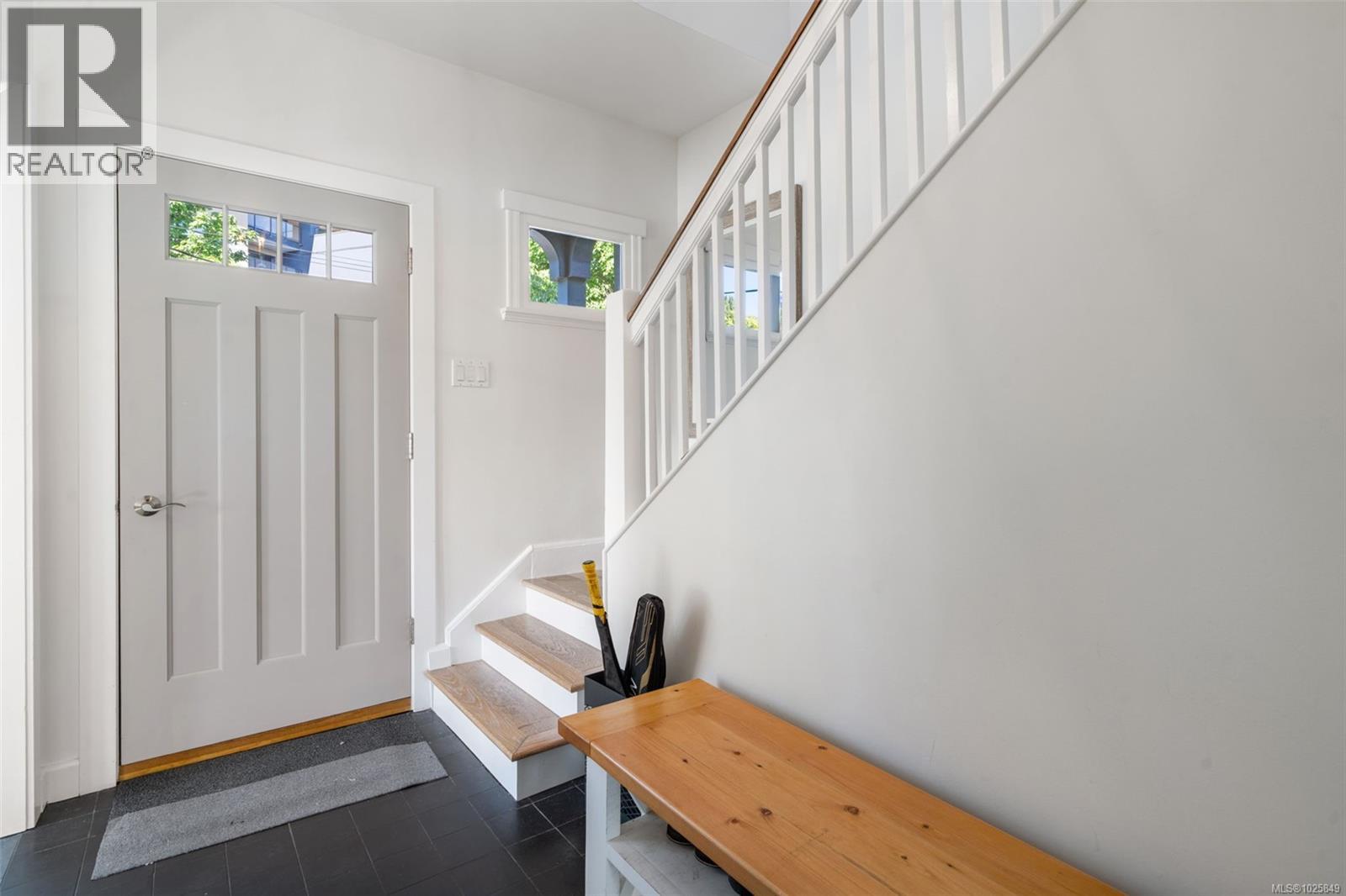 903 Collinson St, Victoria