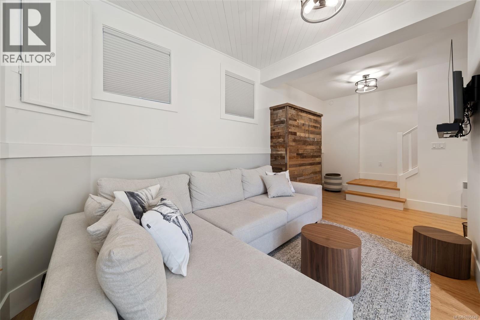 903 Collinson St, Victoria