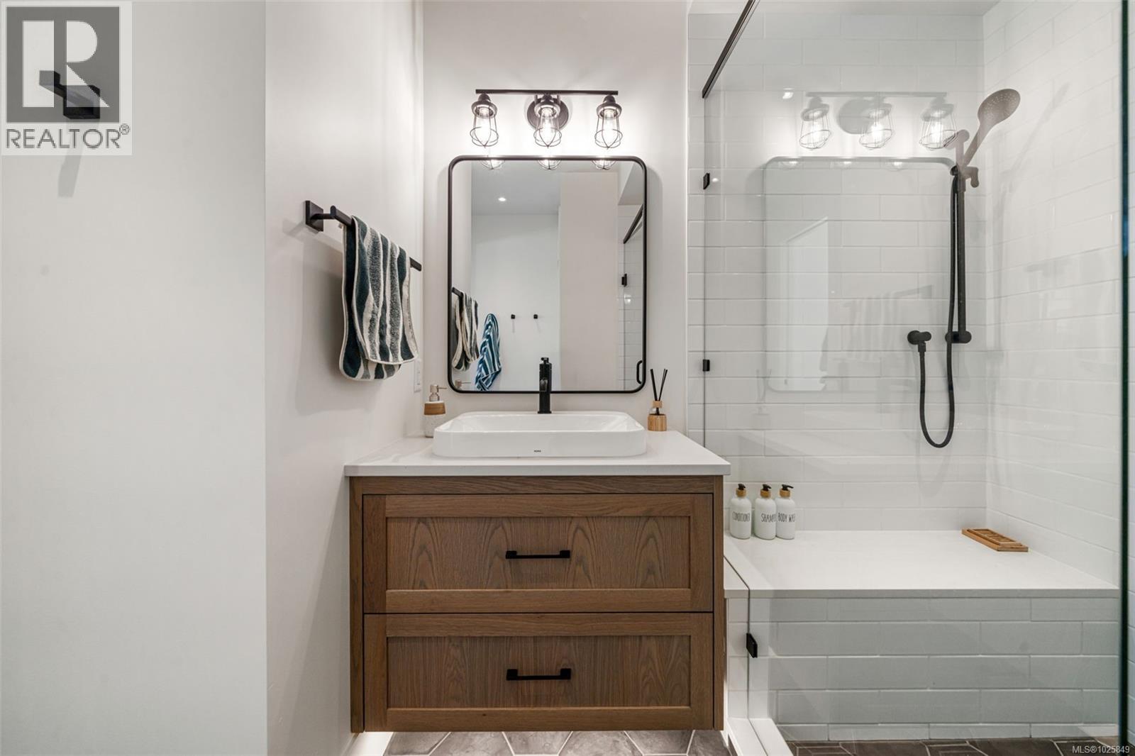 903 Collinson St, Victoria