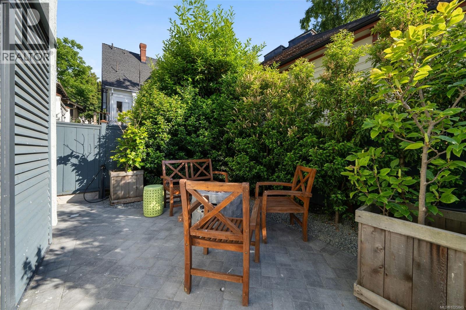 903 Collinson St, Victoria