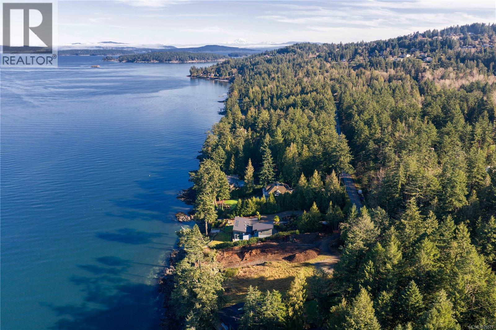 770 Lands End Rd, North Saanich