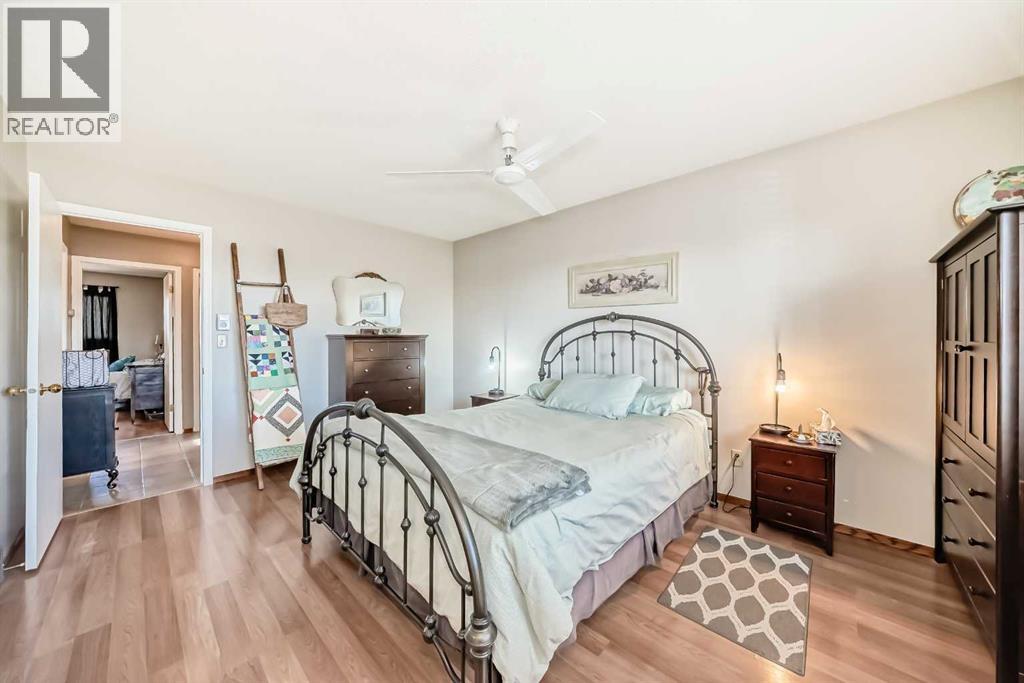 Single Family House for Sale in  Rivergreen Crescent SE Riverbend Calgary 