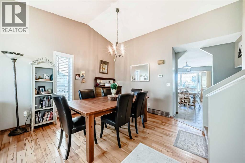 Single Family House for Sale in  Rivergreen Crescent SE Riverbend Calgary 