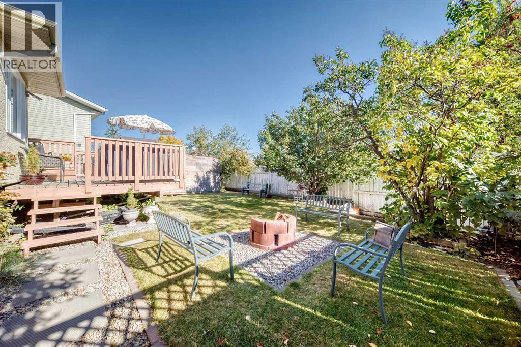 Single Family House for Sale in  Rivergreen Crescent SE Riverbend Calgary 