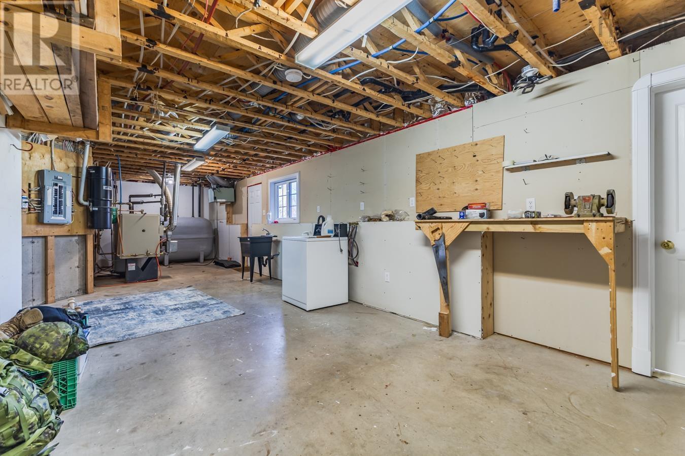 Property 32 of 49 of 157 PARKWOOD SOUTH