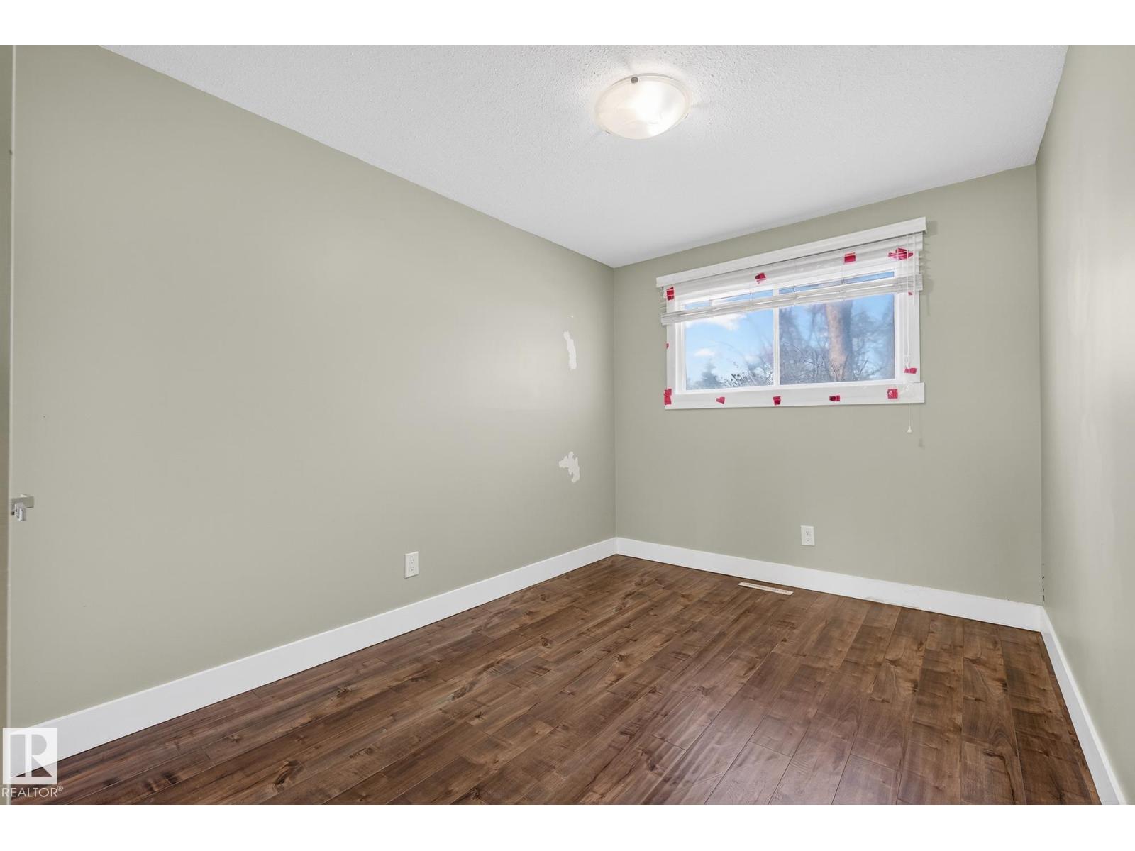 6219 150 AV NW, Edmonton