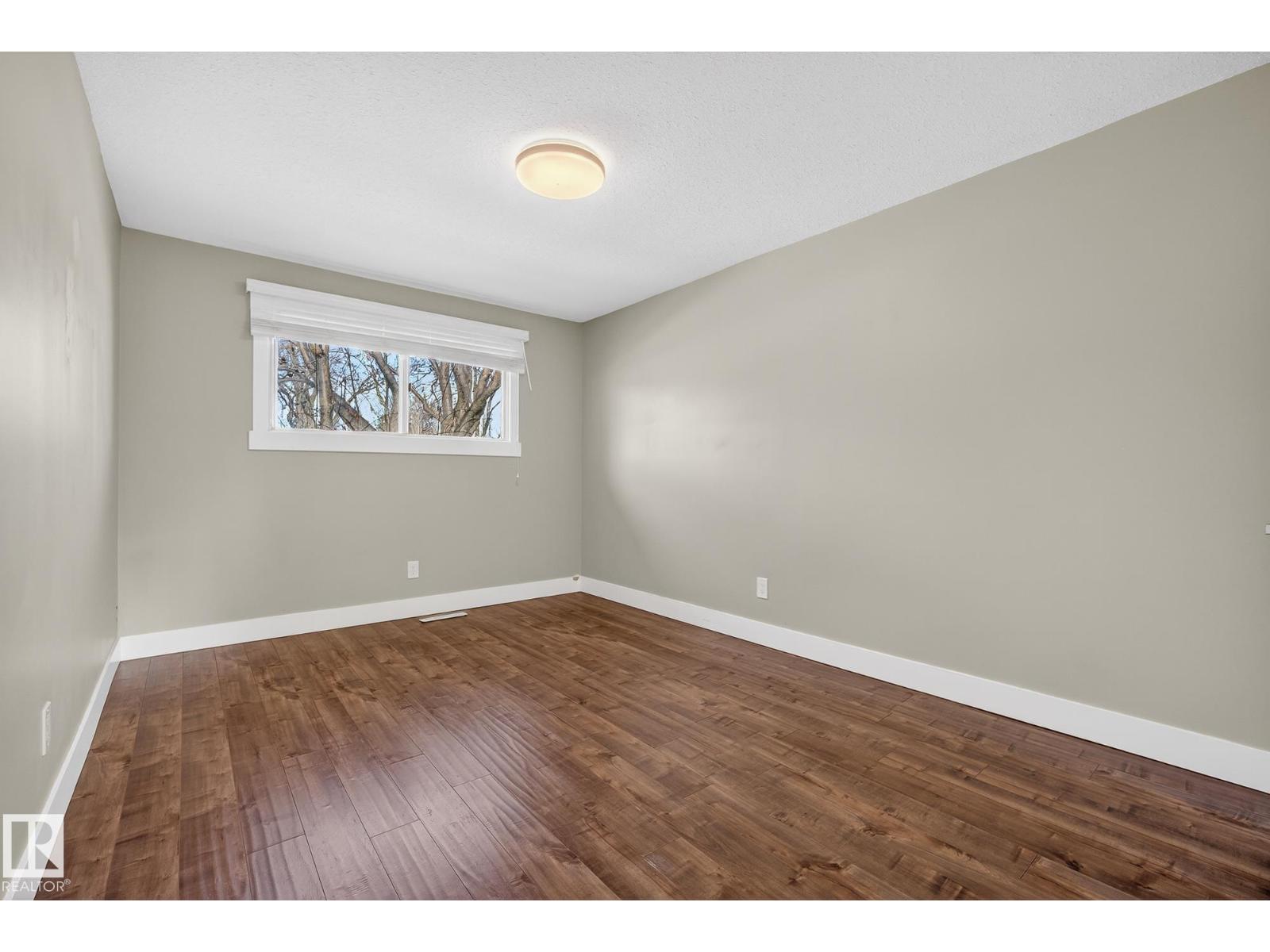 6219 150 AV NW, Edmonton