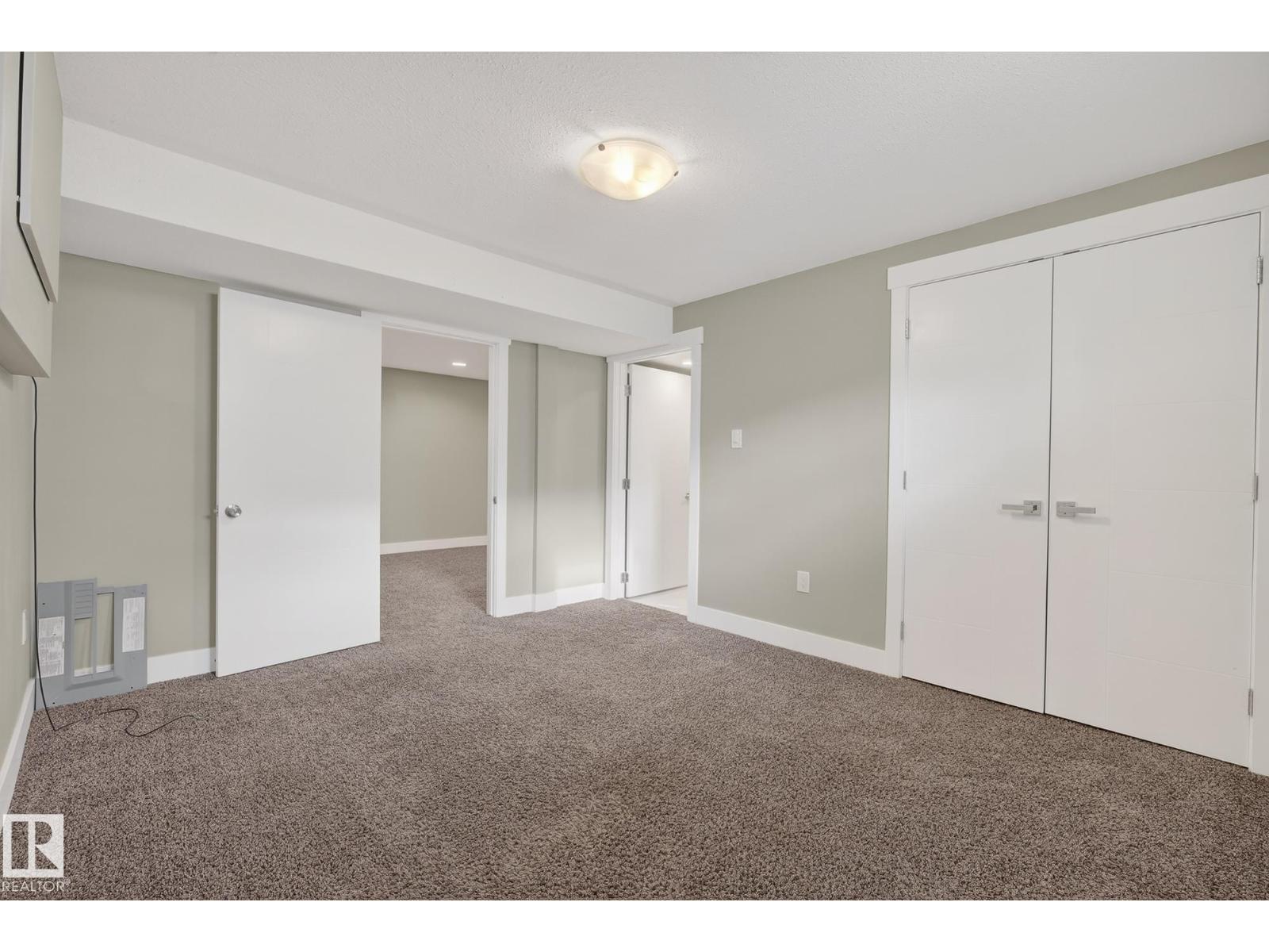 6219 150 AV NW, Edmonton