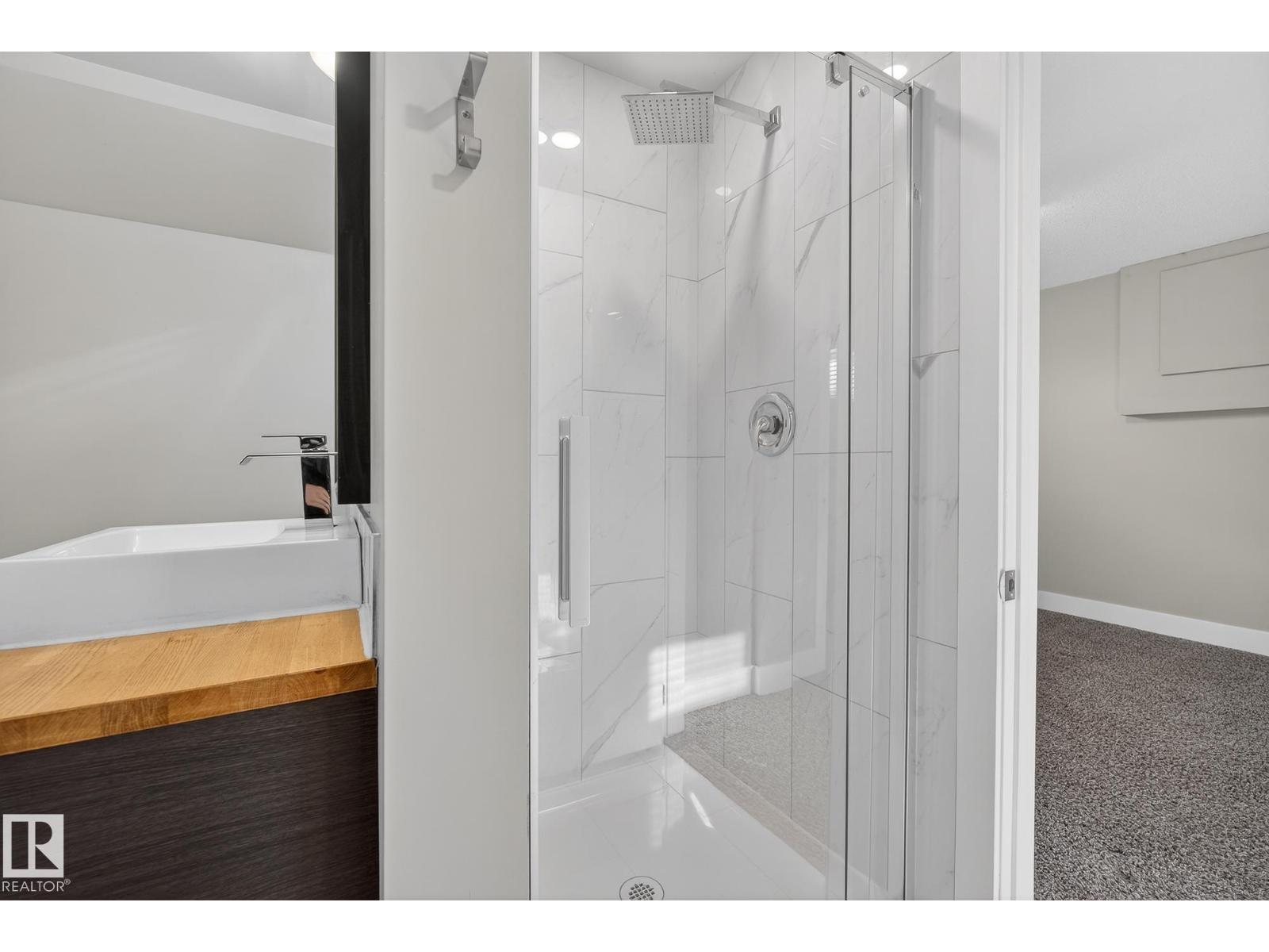 6219 150 AV NW, Edmonton