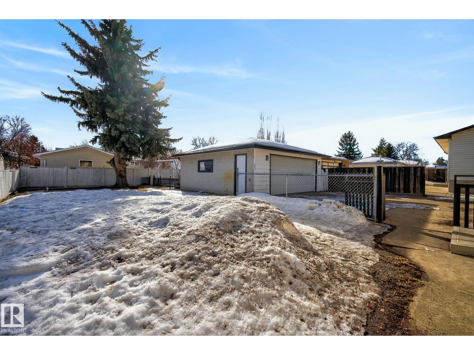 6219 150 AV NW, Edmonton