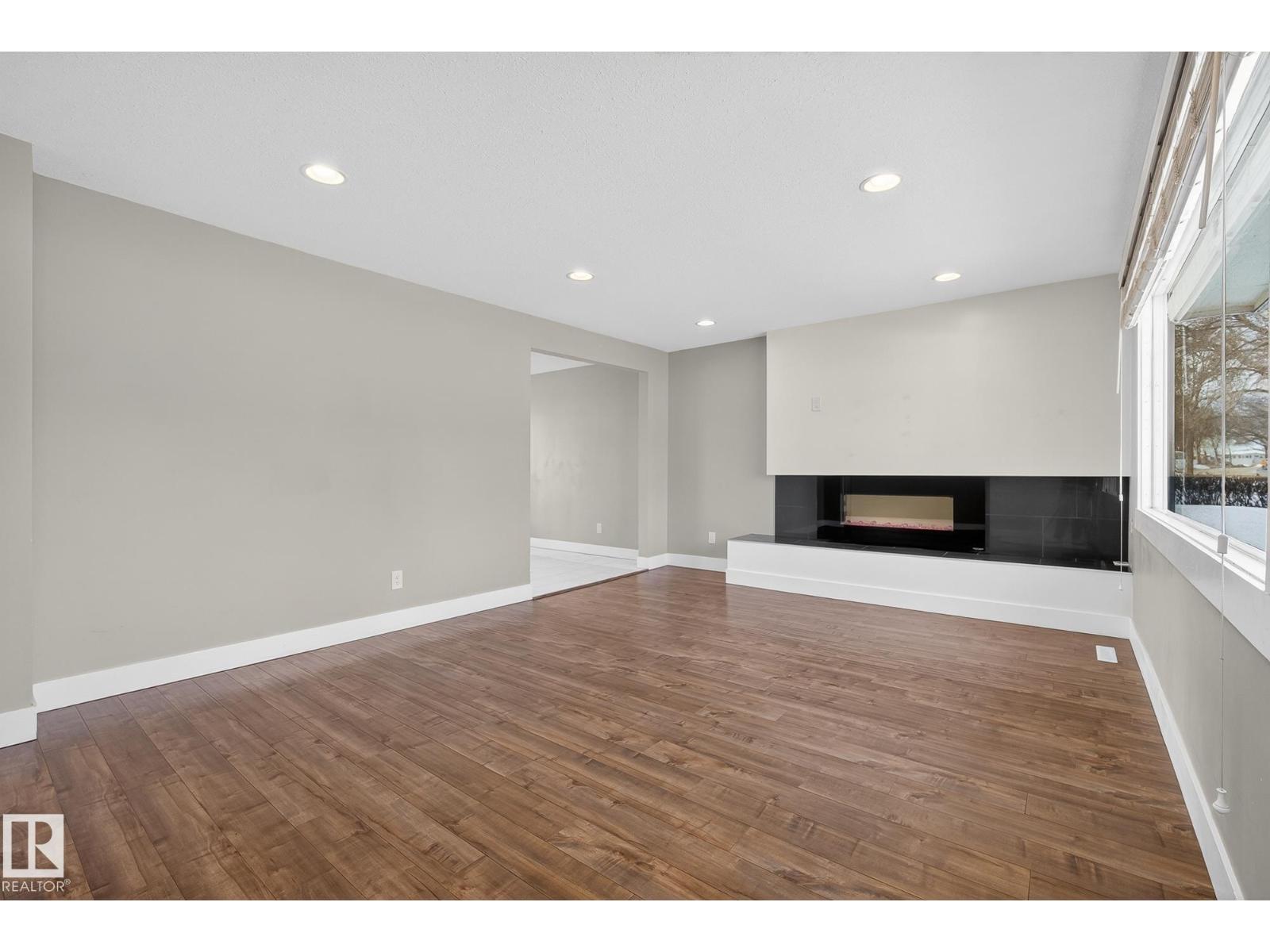 6219 150 AV NW, Edmonton