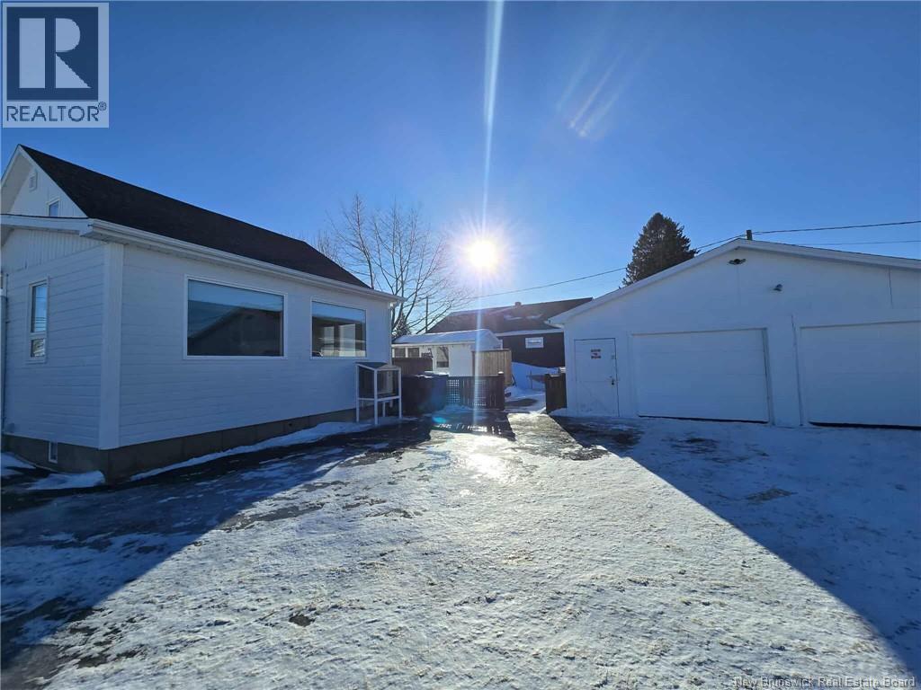 258 Parc - Photo 3 of 7, Beresford, New Brunswick