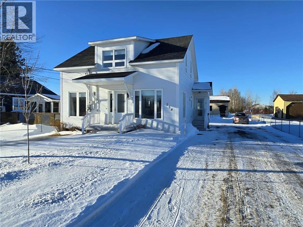 258 Parc - Photo 4 of 7, Beresford, New Brunswick